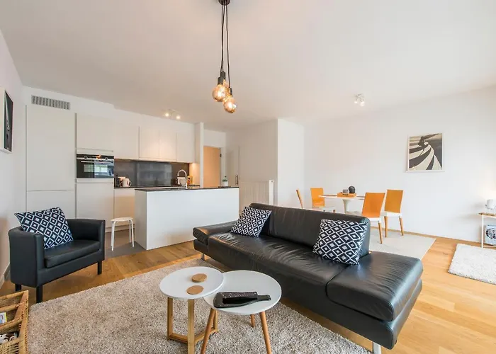 Modern Apartment With Terrace Near The Beach
